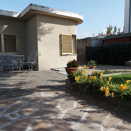 Room Garden Vada Exterior foto