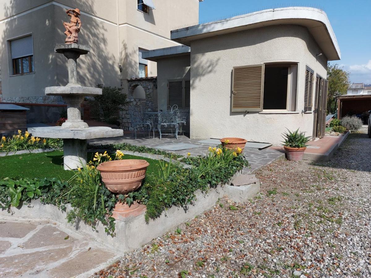 Room Garden Vada Exterior foto